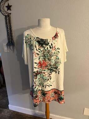 Denim & Co. Floral Print Round Neck Cap Sleeve Tunic Top Size 3X